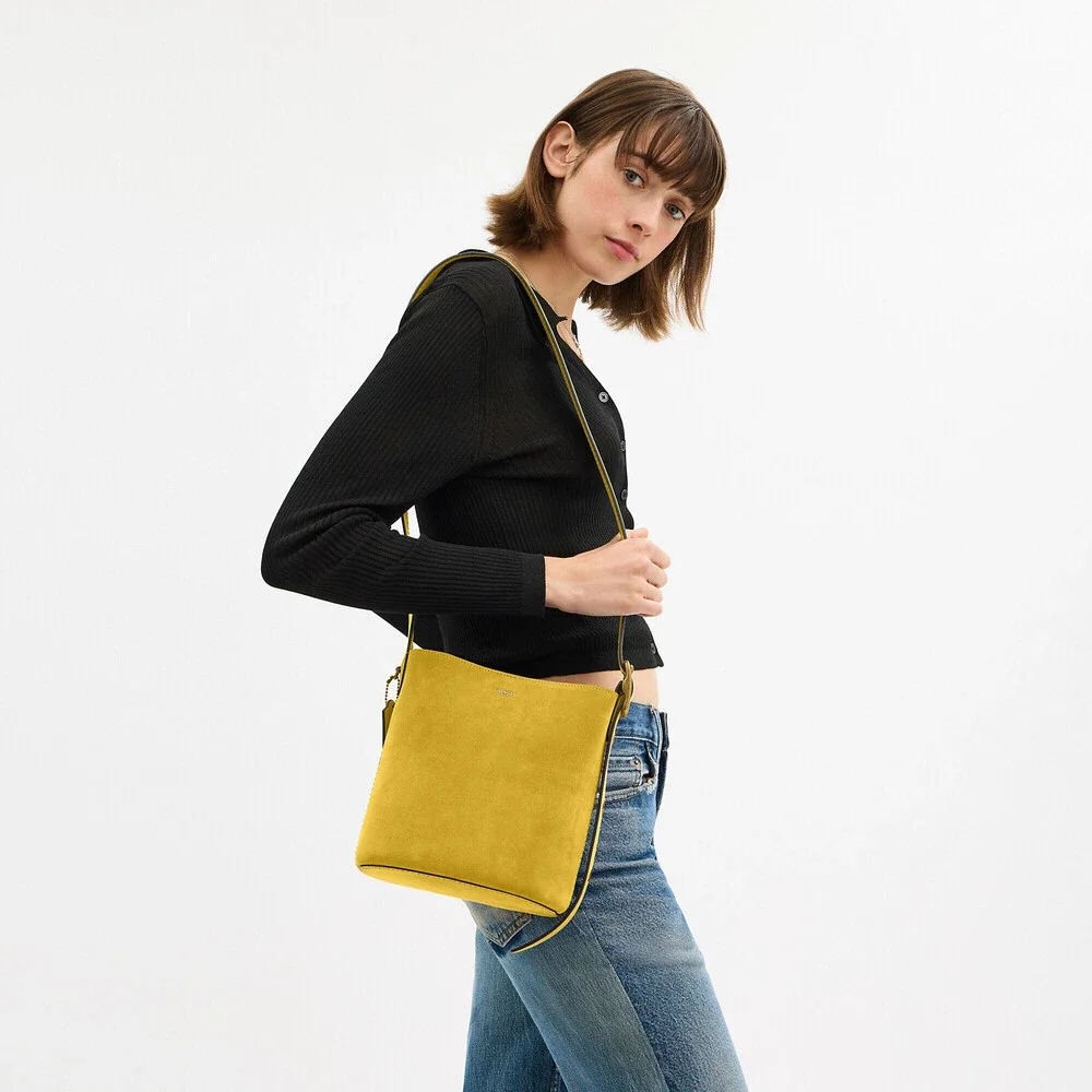 Coach Outlet Bleecker Bucket Bag 21